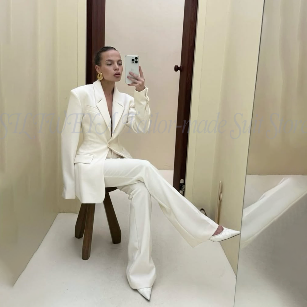 Parade Fashion Street - Classic Fashion White Pant Suits 2