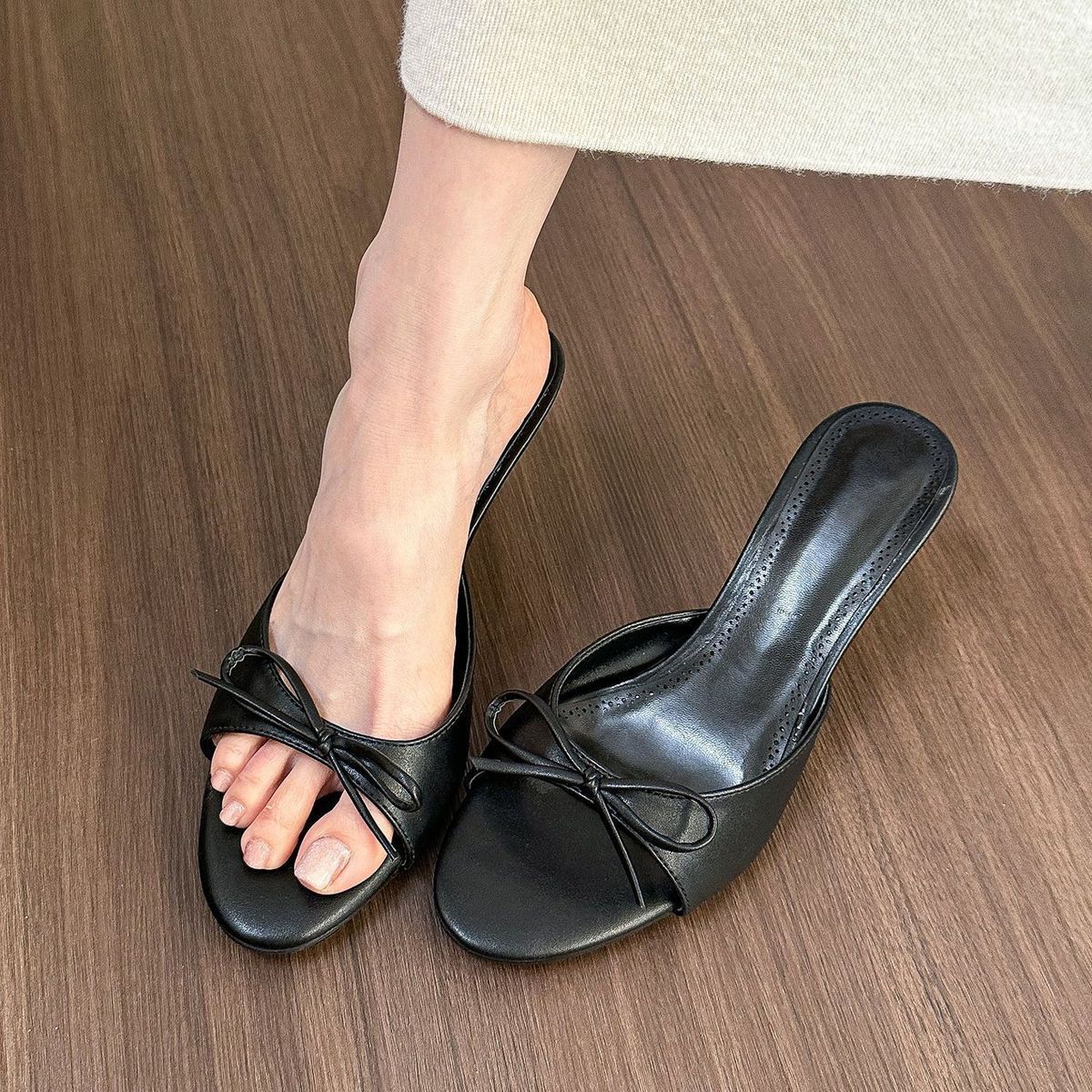 Satin Butterfly-knot Women Sli - Street Fashion Clothing recensie en prijs