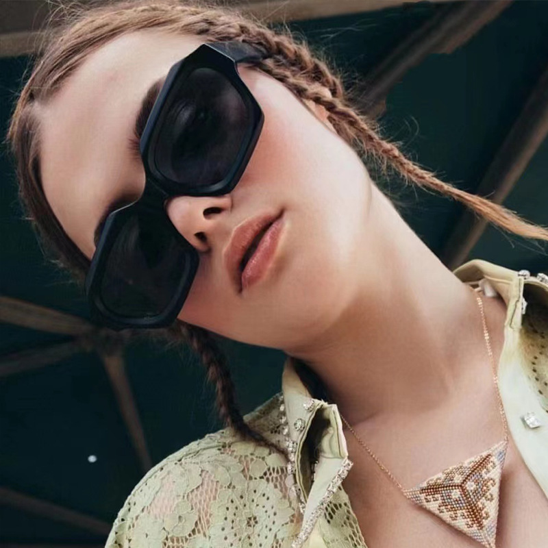 Simple Rough Frame Sunglasses  - Street Fashion Photographers recensie en prijs