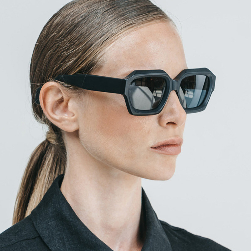 Simple Rough Frame Sunglasses  - Street Fashion Photographers recensie en prijs